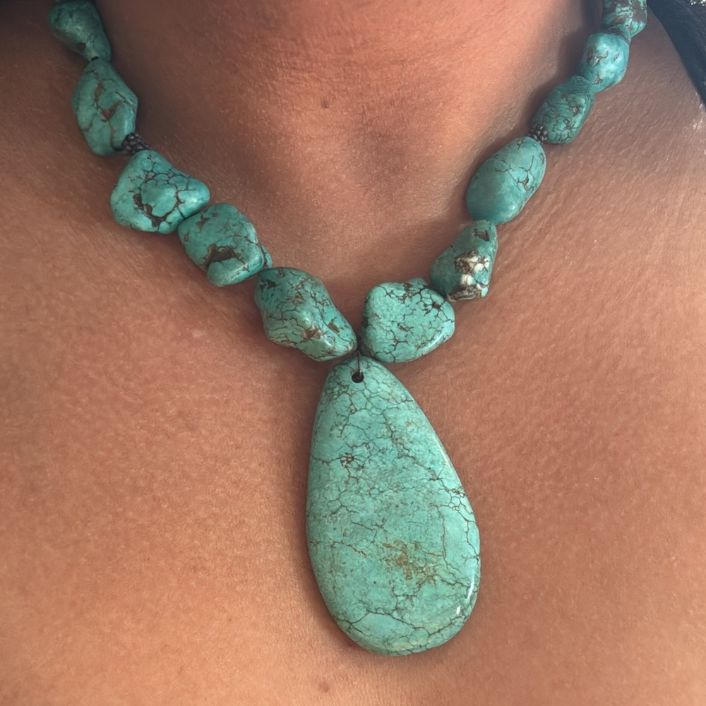 ATI 925 Howlite Nugget Necklace